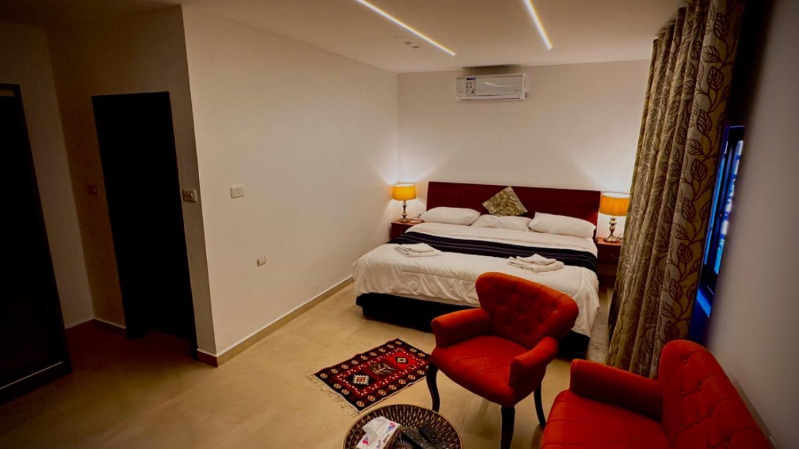 Tell Madaba Hotel Bagian luar foto